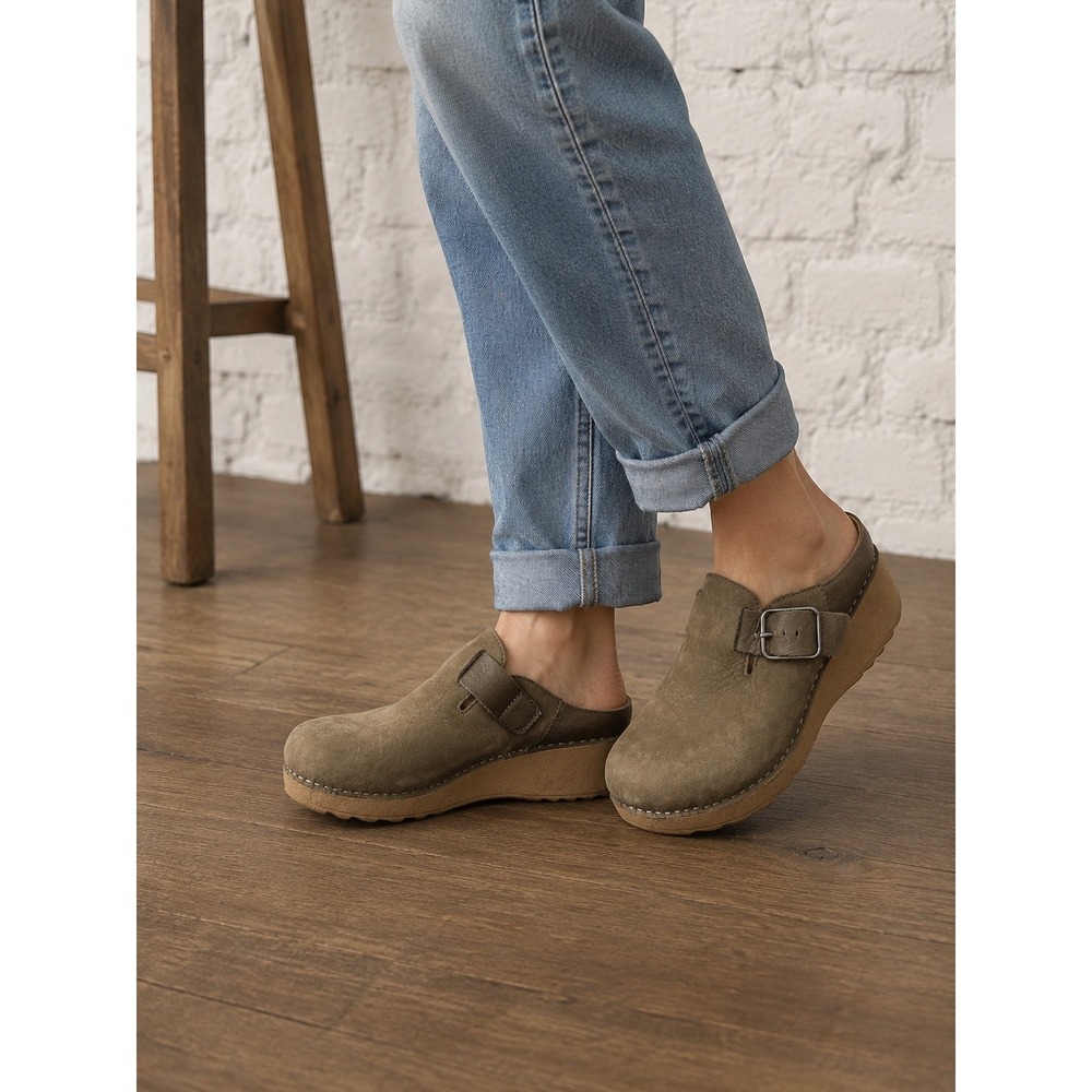 Dansko Leather Nubuck Clog Mules Womens EU 36 Taupe Brown Buckle Comfort Shoes
